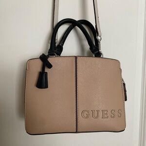 GUESS Crossbody bag